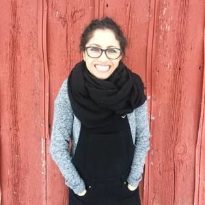 Meet your Posher, Rebeca